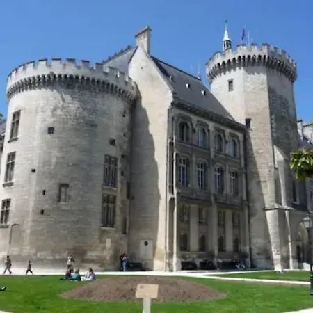 Appartement L'ESCAPADE Netflix Proche Gare à Angoulême Extérieur photo